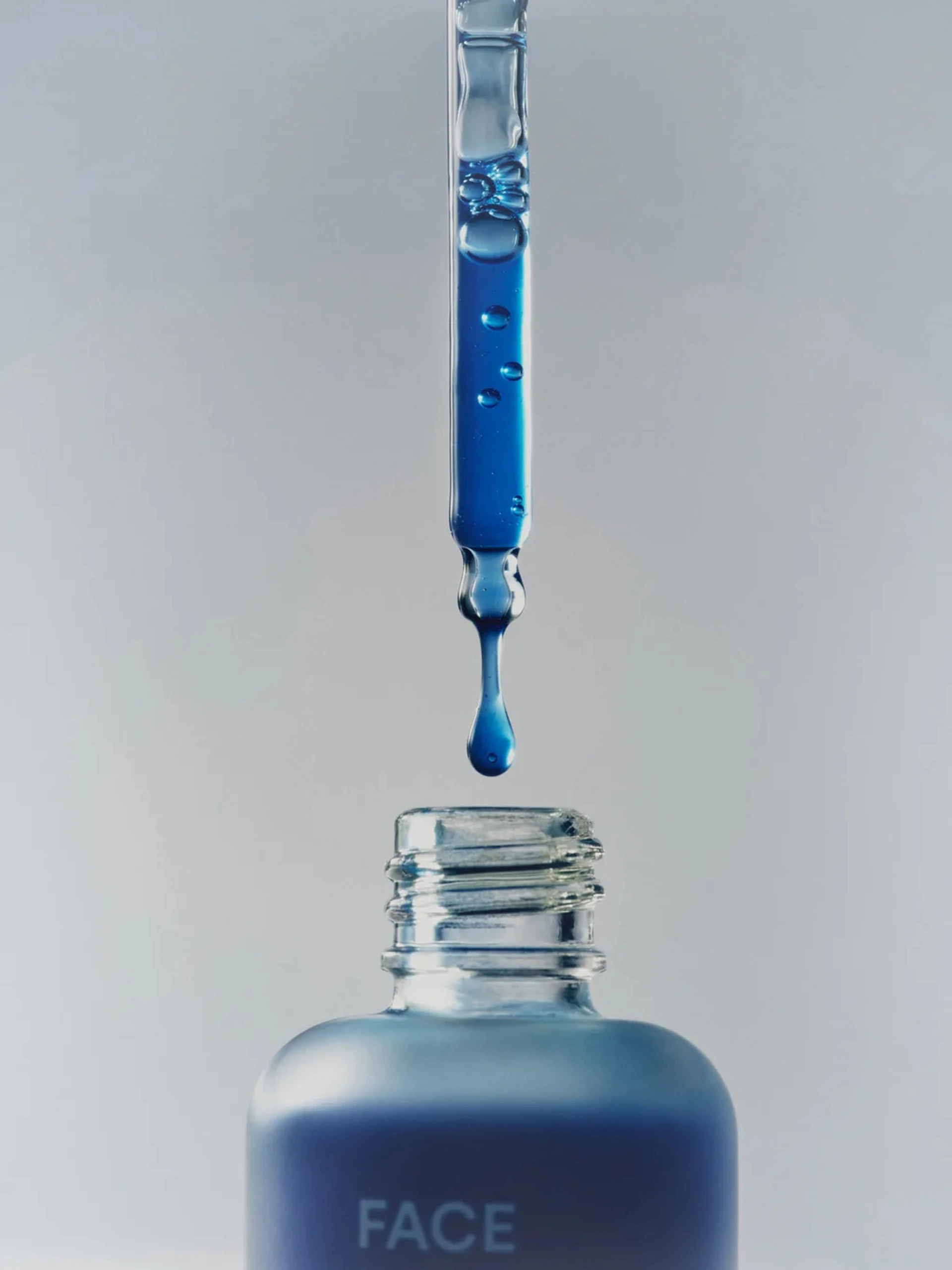 Saç dökülmesine karşı bakır: folikül yenilenmesi nasıl gerçekleşir